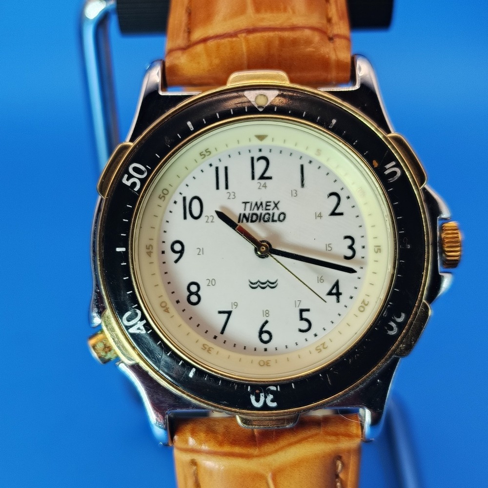 Vintage 2004‎ Timex Expedition 35mm Mens Quartz Field Watch New Leather Strap